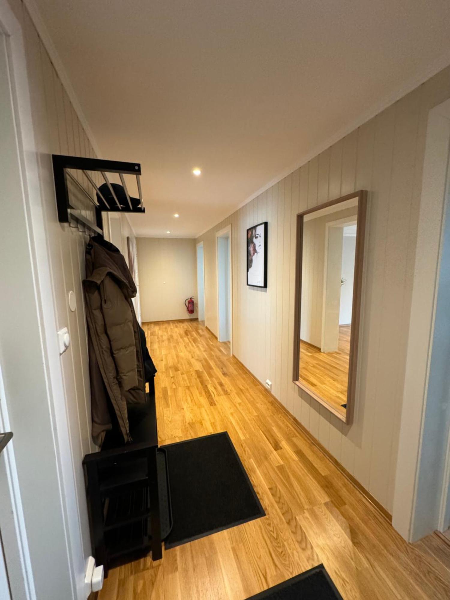 Charming 3-Bedroom Apartment In The Heart Of Kristiansund Exterior foto