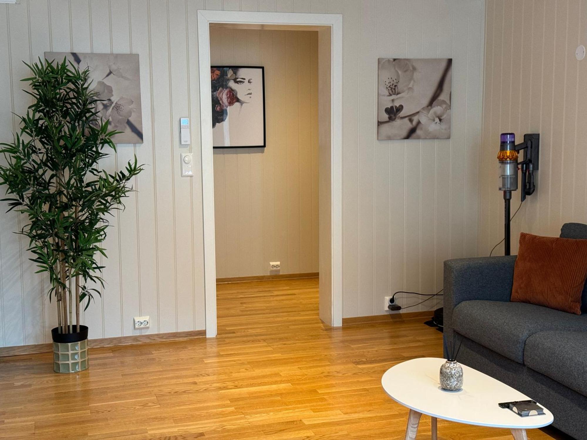 Charming 3-Bedroom Apartment In The Heart Of Kristiansund Exterior foto