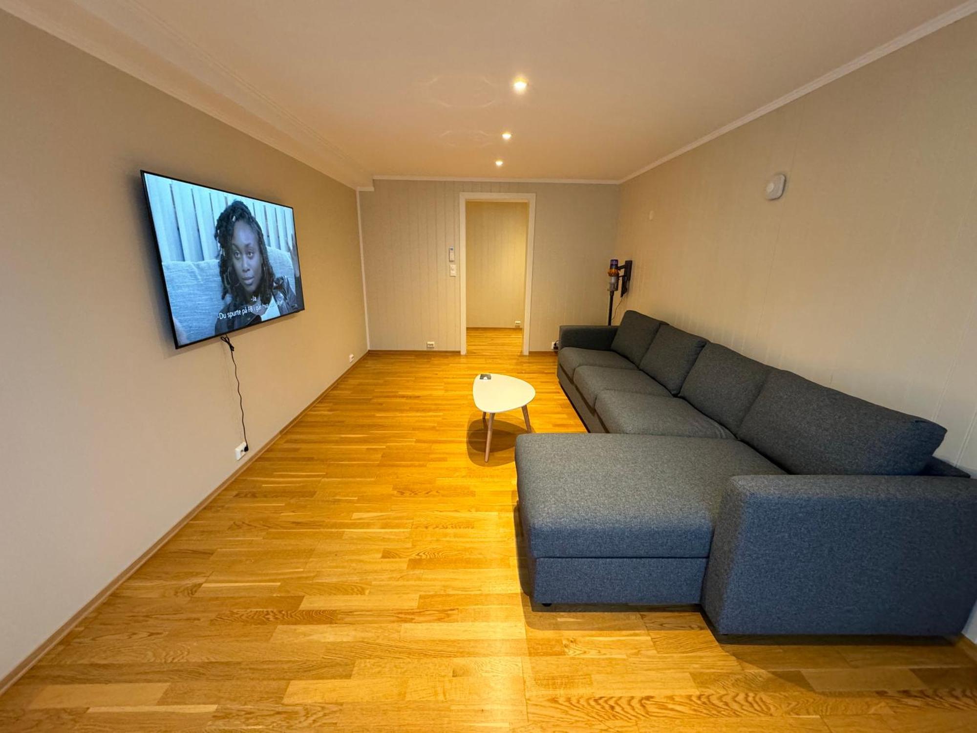 Charming 3-Bedroom Apartment In The Heart Of Kristiansund Exterior foto